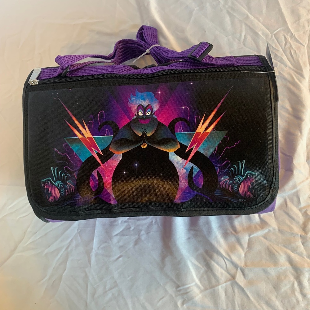 NWT‎ Disney Villains Ursula Little Mermaid outdoor blanket